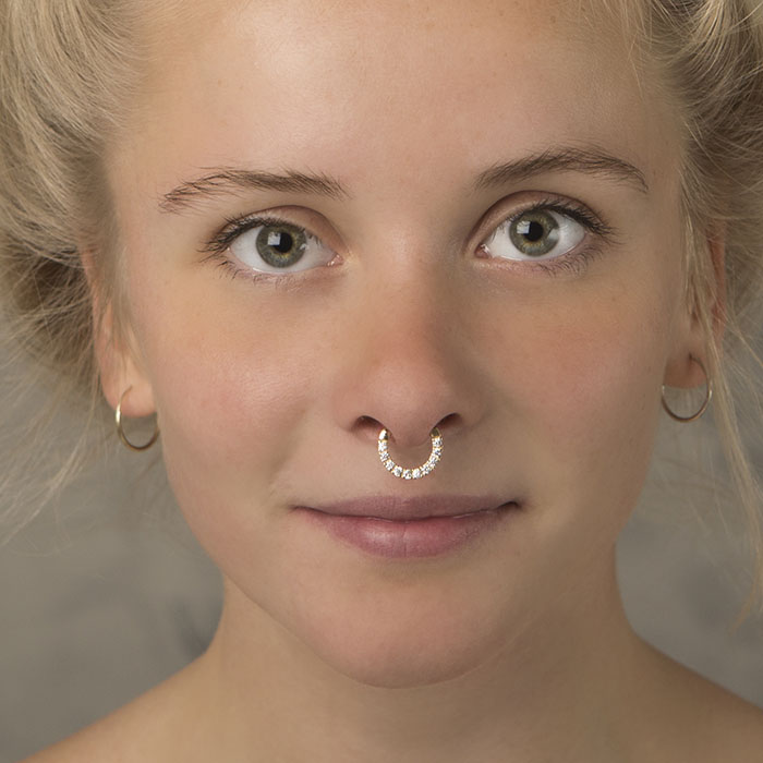 Septum klikeris no 14 karātu zelta ar 10 kristāliem